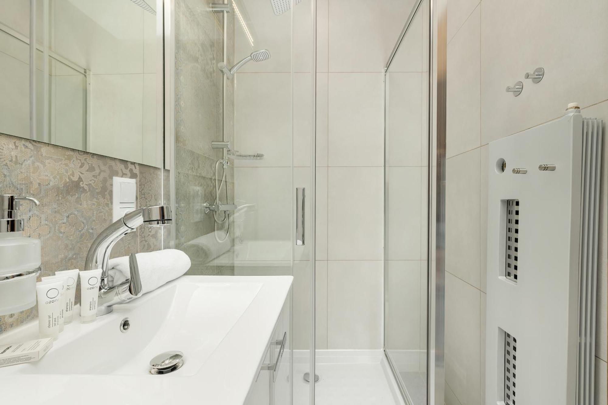 Nowoczesne I Stylowe Apartamenty W Centrum Bytomia Blisko Rynku By Noclegi Renters エクステリア 写真